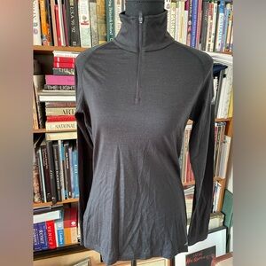 Eddie Bauer “First Ascent” Long Sleeve Merino Base Layer Women's Top in Charcoal